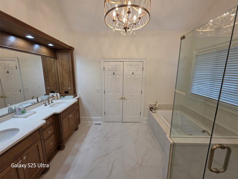 Master bath, Suwanee