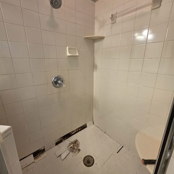 lawrencevill bathcloset-before-1 Lawrencevill bathcloset before 1